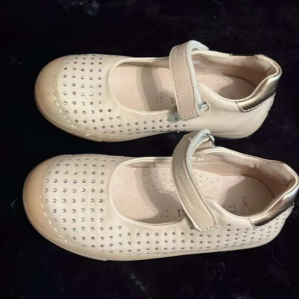 romagnoli has european shoes